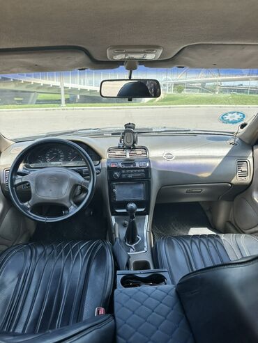 Nissan: Nissan Maxima: 3 l | 1998 il Sedan — 6