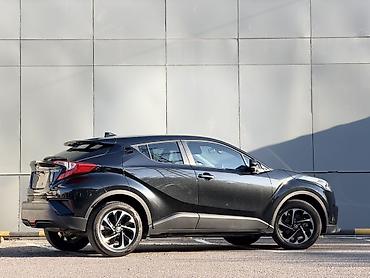 9: Toyota C-HR: 2020 г., 1.9 л, Автомат, Бензин, Кроссовер — 2