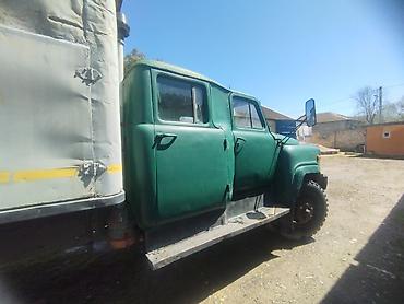 фургоны категории б: GAZ yük maşını – ikiqat kabinalı, qapalı furqonlu - Marka/model: GAZ — 4