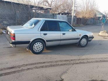 Mazda: Mazda 626: 1985 г., 2 л, Механика, Бензин, Седан — 3