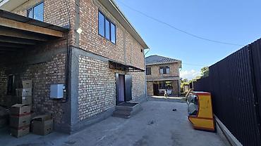в бишкеке дом: 5 комнат, 360 м², 11 соток, Каракол, Собственник — 2