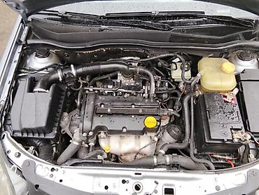 Opel: Opel Astra H, 5 qapılı hetçbek, boz rəng. - Yığcam və praktik kuzov — 5