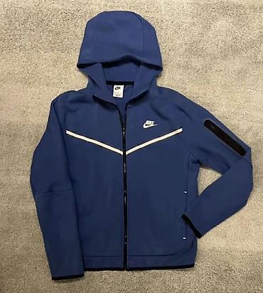 ferari kacket: Nike muška jakna s kapuljačom – model CU (M) - Veličina: M (oznaka na — 1