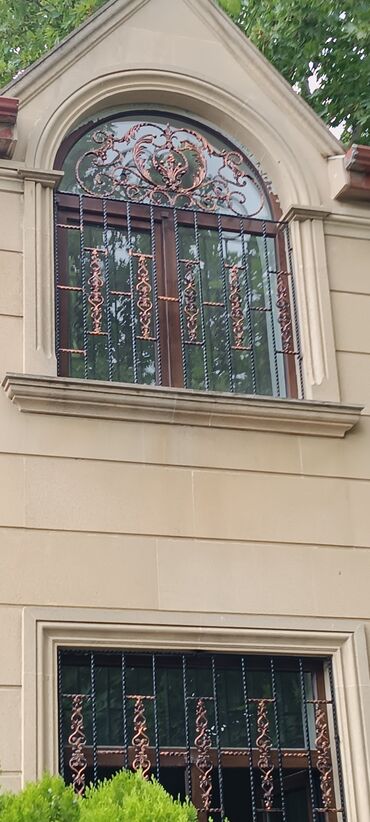 Pilləkən məhəccərləri: Demir qaplar her nov darvazalar rasotkalar pililalar navesler bistka — 31