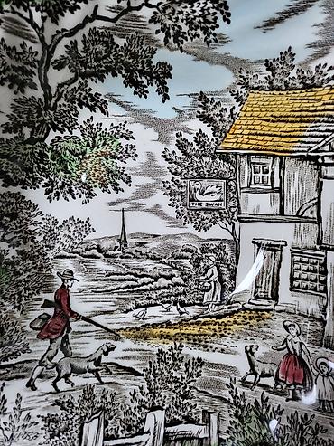 pehar za poklon: Engleska cinija The Hunter Moytt iz 1982 godine. Multicolor — 6