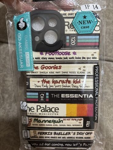 retro kameralar: Retro kaset dizaynlı iPhone 14 üçün qoruyucu telefon qabı. Bu qab