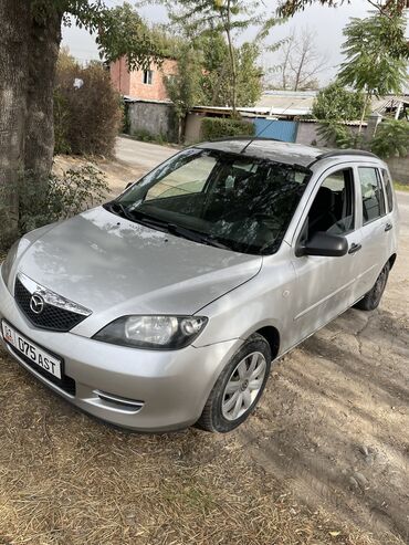 Mazda: Mazda 2: 2003 г., 1.4 л, Механика, Бензин, Хэтчбэк