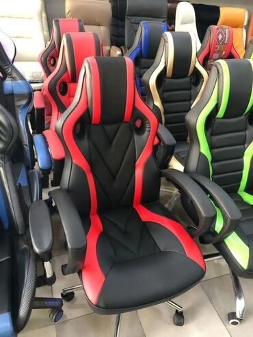 Ofis və oyun kresloları: Yeni, Təkərli, Qolları tənzimlənir, Dəri — 23