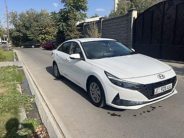 Продажа авто: Hyundai Elantra: 2020 г., Бензин, Седан — 4