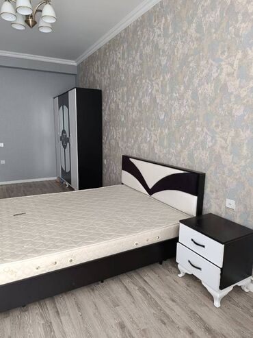 Uzunmüddətli kirayə mənzillər: Semaşkanın arxasında 20 mərtəbəli binanın 16-cı mərtəbəsində 2 otaqlı — 4