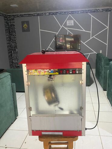 soyuducular 2ci el: Popkorun aparatı Tezedir cemi 3 defe isledilib qarantiyasi bitmeyib