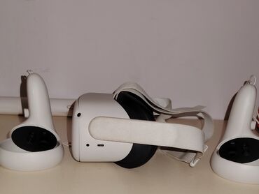 PS2 & PS1 (Sony PlayStation 2 & 1): OCULUS QUEST 2 Çoxdan alinib amma az isdenib icinde hesab hediye