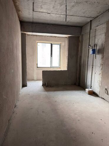 бишкек продажа квартира: 2 бөлмө, 82 кв. м, Элитка, 8 кабат, ПСО (өзү оңдоп түзөтүп бүтүү үчүн)