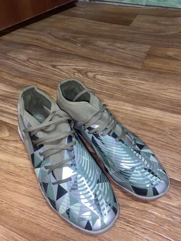 ортопедическая обувь для взрослых: Футбольные бутсы Adidas Predator в камуфляжной расцветке с