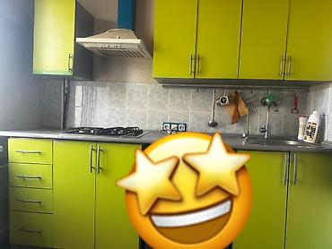 silver kitchen: Кухонный гарнитур с фасадами салатового цвета, В комплект идёт — 1