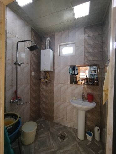 Həyət evləri və villaların satışı: 4 otaqlı, 120 kv. m, Kredit yoxdur, Orta təmir — 13