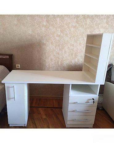 mebel guzgu: Düz masa, Siyirməli, Polkalı, Sadə laminat, Kredit yoxdur — 4