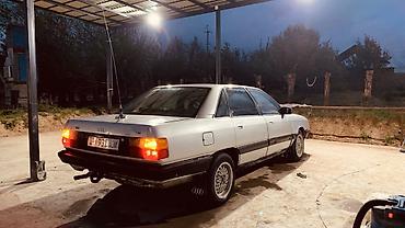 Audi: Audi 100: 1988 г., 1.8 л, Механика, Седан — 1