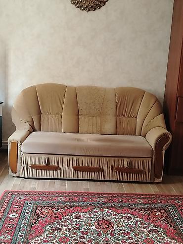 divan iwlenmiw: Divan, İşlənmiş, Açılan, Bazalı, Vеlur parça, Çatdırılma yoxdur — 1