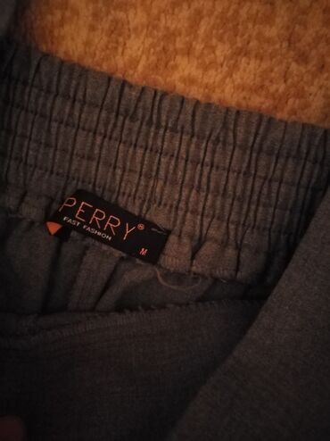 Qadın şalvarları: 38 razmer walvarlarlar. Biri 5manat — 11