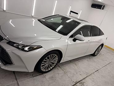 тесла модел с: Toyota Avalon: 2021 г., Гибрид, Седан — 7