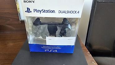 xbox one fat: Игровой комплект: приставка Sony PlayStation 4 (Slim), новый геймпад — 1