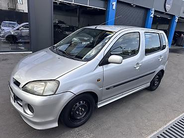 чехлы бу: Daihatsu YRV: 2004 г., 1.3 л, Автомат, Бензин, Хэтчбэк — 7