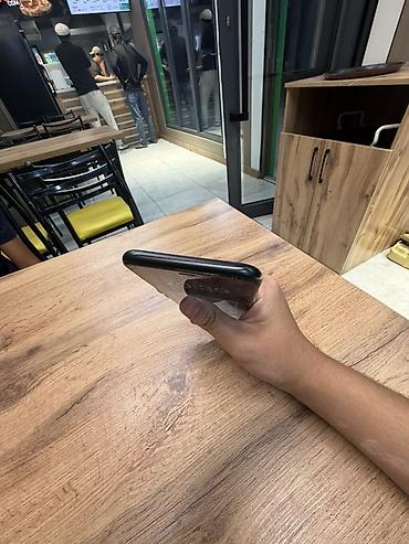 Apple iPhone: IPhone Xr, Б/у, 128 ГБ, Черный, 76 % — 4