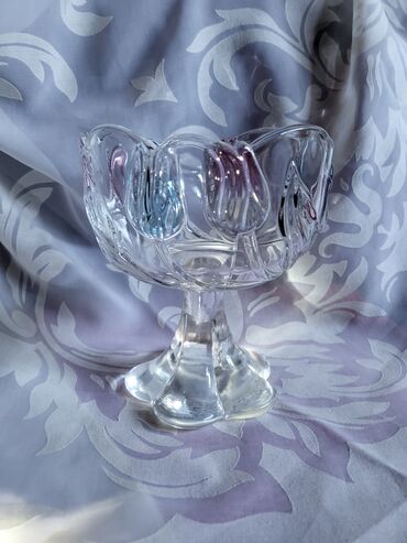 Ostalo posuđe: Bombonijera nova tkz tulipan Walther,Nemacka iz 70ih. Bombonijera na lalafo.rs — 4 Ostalo posuđe: Bombonijera nova tkz tulipan Walther,Nemacka iz 70ih. Bombonijera — 4