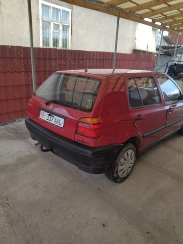 Volkswagen: Volkswagen Golf: 1993 г., 1.8 л, Механика, Бензин, Хэтчбэк