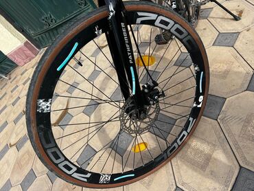 Шоссейные велосипеды: Шоссейный велосипед, Рама M (156 - 178 см), Б/у — 5