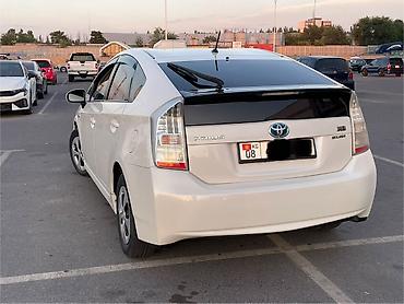 1: Toyota Prius: 2013 г., 1.8 л, Гибрид, Хэтчбэк — 7