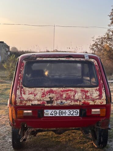 VAZ (LADA): VAZ (LADA) 4x4 Niva: 1.6 l | 1982 il Sedan — 2