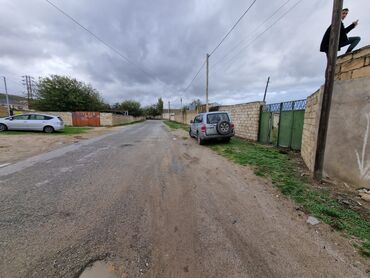 Həyət evləri və villaların satışı: Hasarlı daş hasarlı həyət evi və torpaq sahəsi - Dörd tərəfi hündür — 10