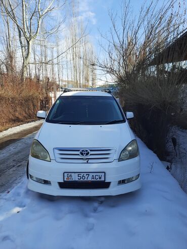 Toyota: Toyota Ipsum: 2002 г., 2.4 л, Автомат, Газ, Минивэн