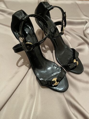 женская обувь классика: Босаножки италия, классика которая всегда будет в тренде, удобная
