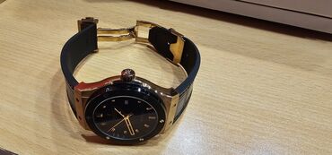 almaniyada saat neçədir: İşlənmiş, Qol saatı, Hublot, rəng - Qara