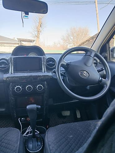 форанер 2004: Toyota Ist: 2004 г., 1.5 л, Автомат, Бензин, Лифтбек — 6