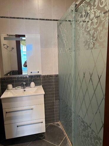 Uzunmüddətli kirayə mənzillər: Nizami metrosu, Caspian Plazanın yanı, Cəfər Cabbarlı küçəsi, Yeni — 12