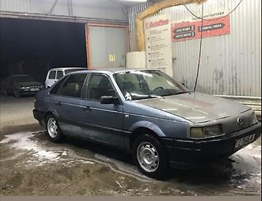 s class 221: Volkswagen Passat: 1990 г., 1.8 л, Механика, Бензин, Седан — 1