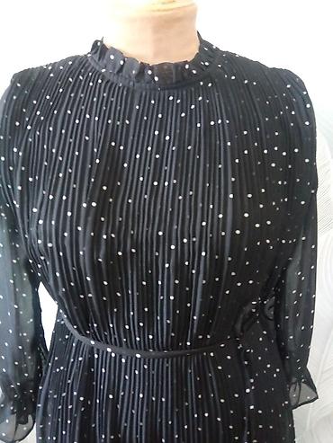 Вечерние платья: Продаю вечерние платья 46-48(L) размера. По 400 каждое. В отличном — 6