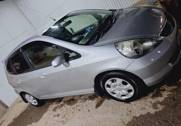 фит автомобиль: Honda Fit: 2002 г., 1.3 л, Автомат, Бензин