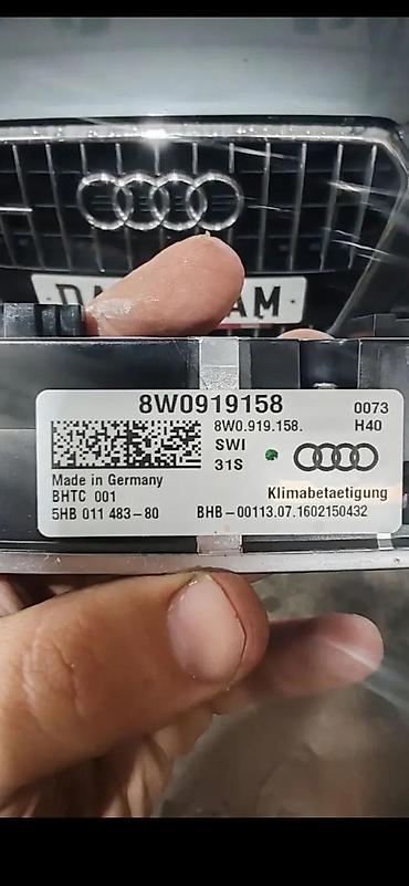audi 100 2.8: AUDI Q5 2020 DELOVI ZADNJI PANEL KLIME KLIMATRONIK 8W0919158 | Audi — 2