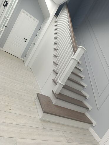 Деревянные лестницы: Стильная деревянная лестница, выполненная в классическом стиле — 4