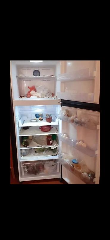 refrigerator: ELCEyana qapılı soyuducu - BrenELCE (üst paneldə “Hitachi — 2
