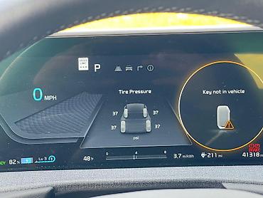 tesla model 3: 📢Əziz dostlar salam. Şəxsi avtomobilimi satıram 🔹🌍Şəhər : Bakı — 7