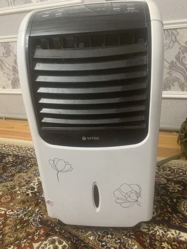 комнатные кондиционер: Мобильный климатический прибор VITEK (испарительный