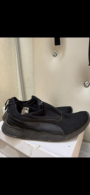 Кроссовки PUMA, черные - Лаконичный однотонный дизайн без шнурков