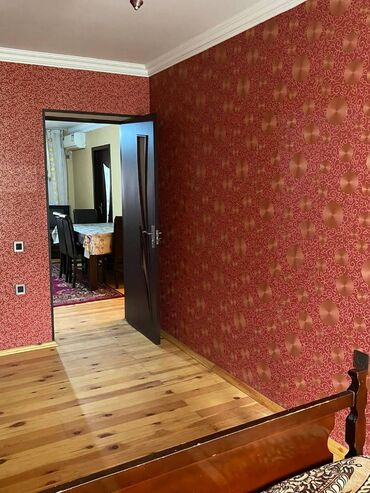 Uzunmüddətli kirayə mənzillər: Neftçilər metrosu yanında, Komfort tərəfdən çıxışda, Xruşovka layihəli — 4