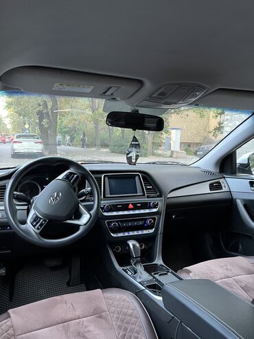 Hyundai: Hyundai Sonata: 2017 г., 2 л, Автомат, Бензин